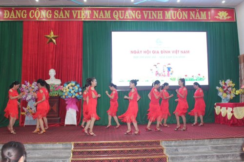 tiết mục văn nghệ.jpg